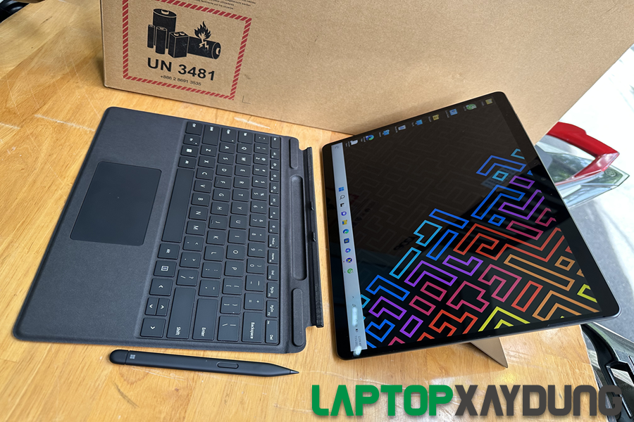 laptop surface pro 8 cũ