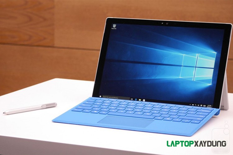 Surface Pro 4 / Core i7-6650U / RAM 8 GB / SSD 256 GB / FHD | Laptop
